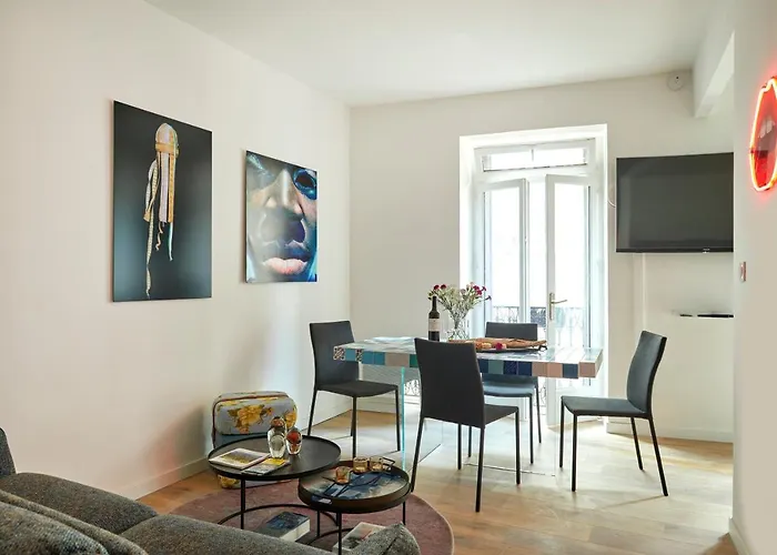 Remarkable Flat In The Historical Part Of * 베지에