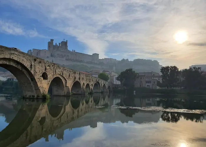 Remarkable Flat In The Historical Part Of Διαμέρισμα Μπεζιέ