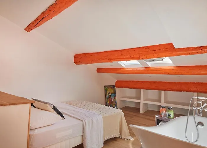 Remarkable Flat In The Historical Part Of